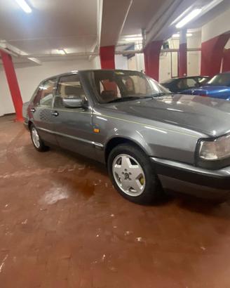 Lancia Thema Ferrari 8.32