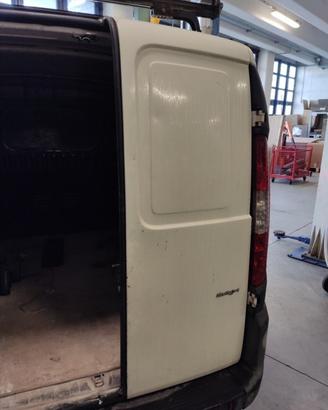 Porta posteriore dx FIAT DOBLO del 2008