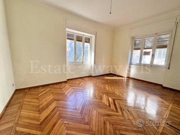 Appartamento di 126 m² con 4 locali a Bordighera