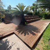 Piscina fuori terra e struttura in legno