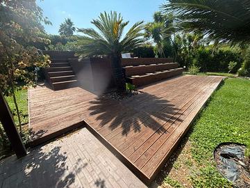 Piscina fuori terra e struttura in legno