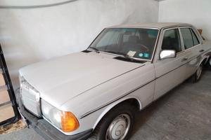 Mercedes 200 w123 