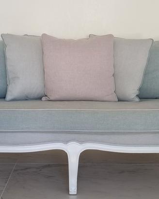DIVANO STILE PROVENZALE / SHABBY CHIC – 3 POSTI 