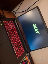 Computer gaming Acer Nitro piu cuffie piu mouse 