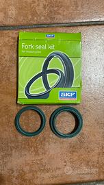 Kit paraolio e parapolvere forcelle WP 48