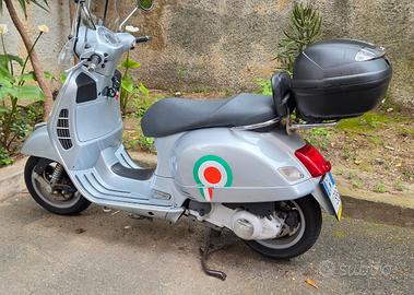 Vespa gts 250