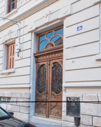 Grazioso Quadrilocale piano alto Zona Cavana