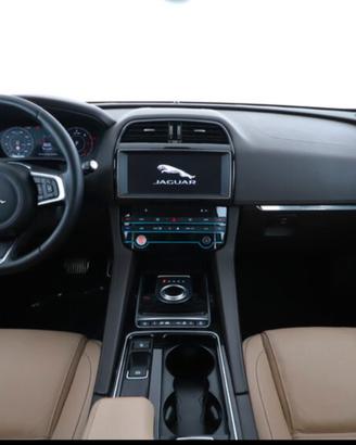Auto Jaguar 