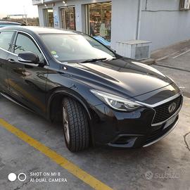 Bella Infiniti Q30