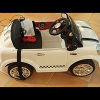 Automobile elettrica per bambini