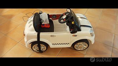 Automobile elettrica per bambini