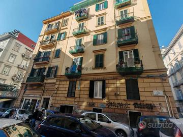 Immobile di 55 m² con 2 locali a Napoli