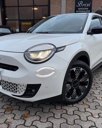 Fiat 600 Hybrid 100 CV DCT MHEV La Prima