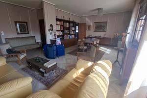 Elegante esavani con posto auto