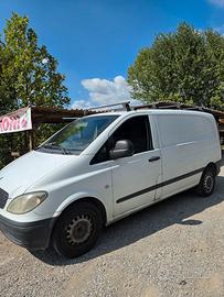 Furgone Mercedes vito