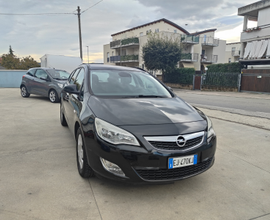 Opel Astra sw anno 2011 180000 km