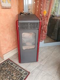 Stufa pellet mod. Naomy 15 kw