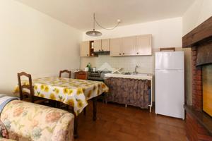 2 LOCALI A SABBIO CHIESE