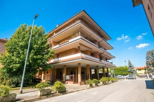 Due locali con giardino libero subito
