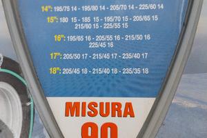 Catene nuove da neve