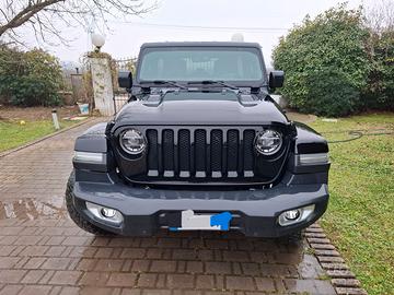 Jeep Wrangler 2.2 Sahara Hard top + Soft Top