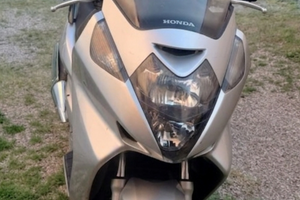 HONDA SILVER WING 600