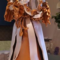 Dama in terracotta dipinta oro e argento 