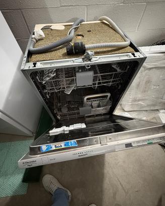 Lavastoviglie Electrolux XXL