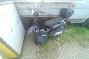 liberty 125 incidentato 