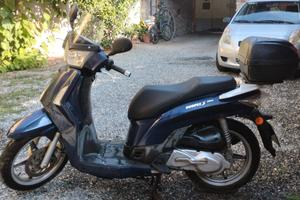 Kymco People 200