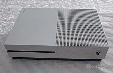 Xbox one S, solo console e cavi