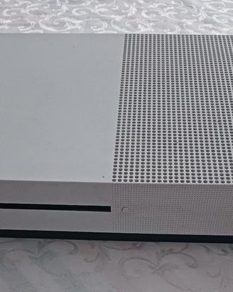 Xbox one S, solo console e cavi