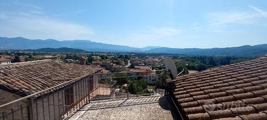 Casa indipendente con terreno