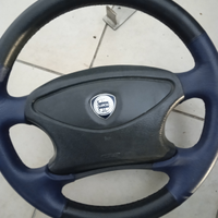 Volante lancia y