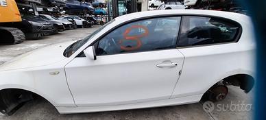 BMW 116I 2006 - PORTA SINISTRA