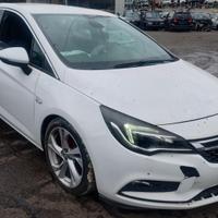Opel Astra K Anno 2017 | SOLO PER RICAMBI