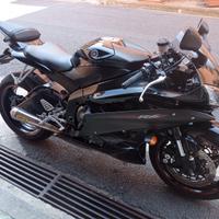 Yamaha YZF R6 - 2006