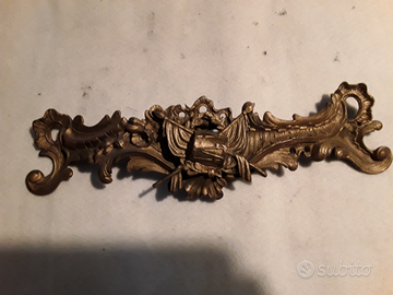 Decoro per mobile antico