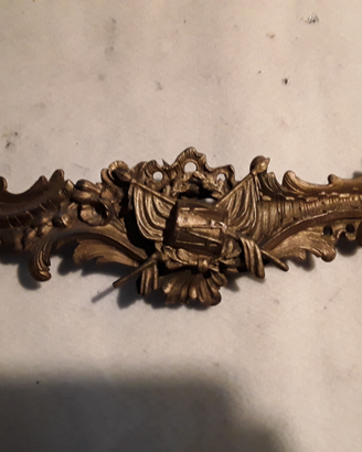 Decoro per mobile antico