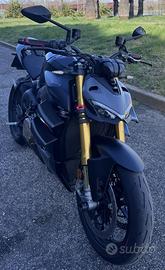 Ducati Streetfighter V4S