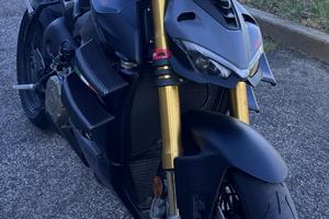Ducati Streetfighter V4S