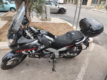 Suzuki V Strom DL 650 - 2004