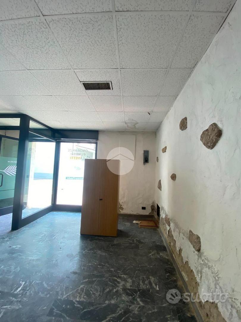 NEGOZIO A VERDELLINO - Vista 3