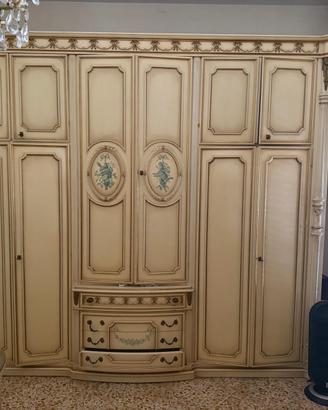 Armadio classico 6 ante decorato stile vintage
