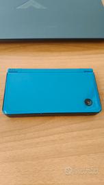 Nintendo DSi XL blu con gioco in omaggio 