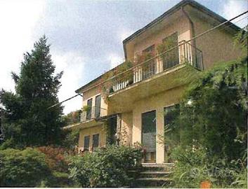 Immobile in asta di 482 m² con box auto a Galzigna