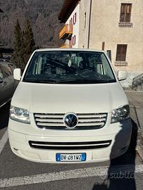 Volkswagen caravelle t5 2.5 131