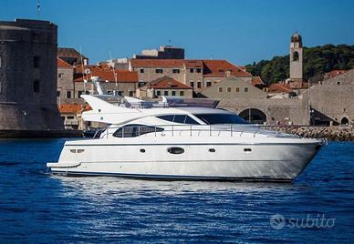 Imbarcazione Ferretti