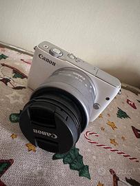 Canon EOS m10 con 15-45mm stabilizzato + custodia