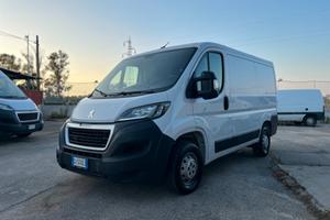 Peugeot Boxer 328 L1H1 2.2 BlueHDi 120CV - 2022 - 